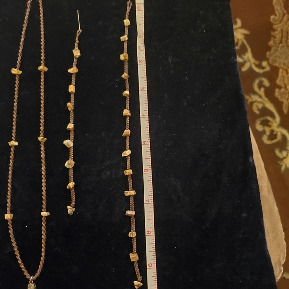 Handmade macrame jewelry set - Picture 7 of 7